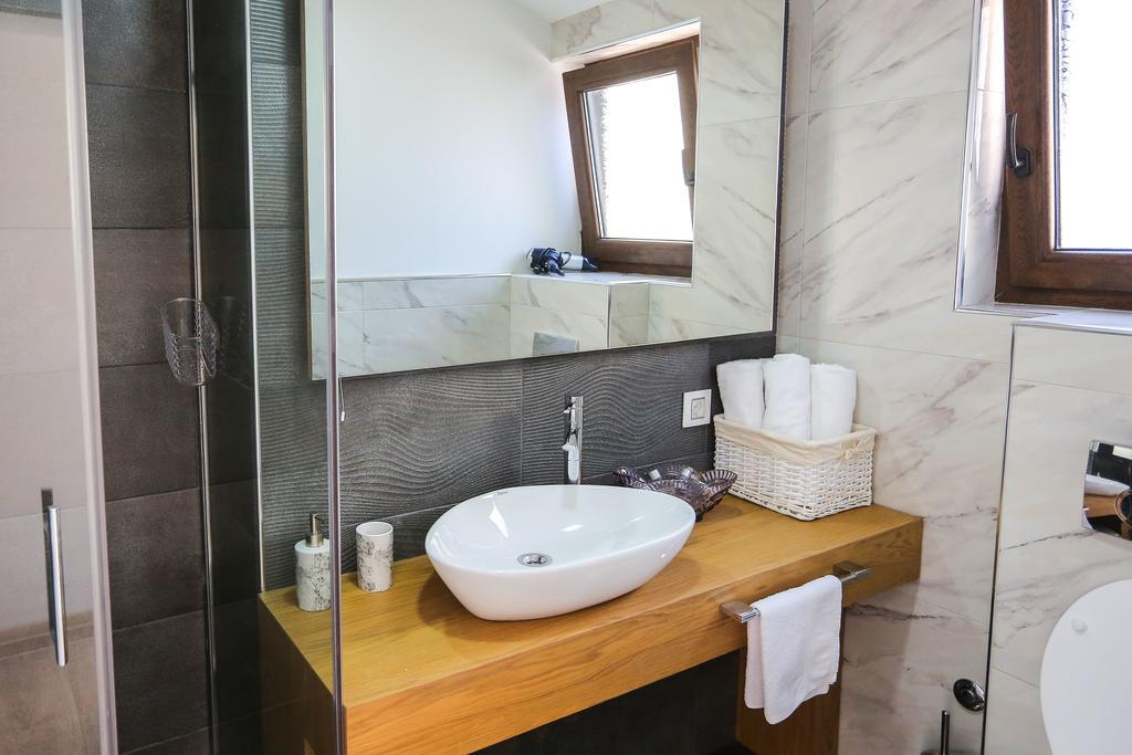 New Lux Apartment Novi Sad Buitenkant foto